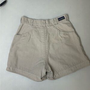 Vintage 90’s Patagonia Women’s Khaki Stand Up High Rise Tulip Petal Shorts